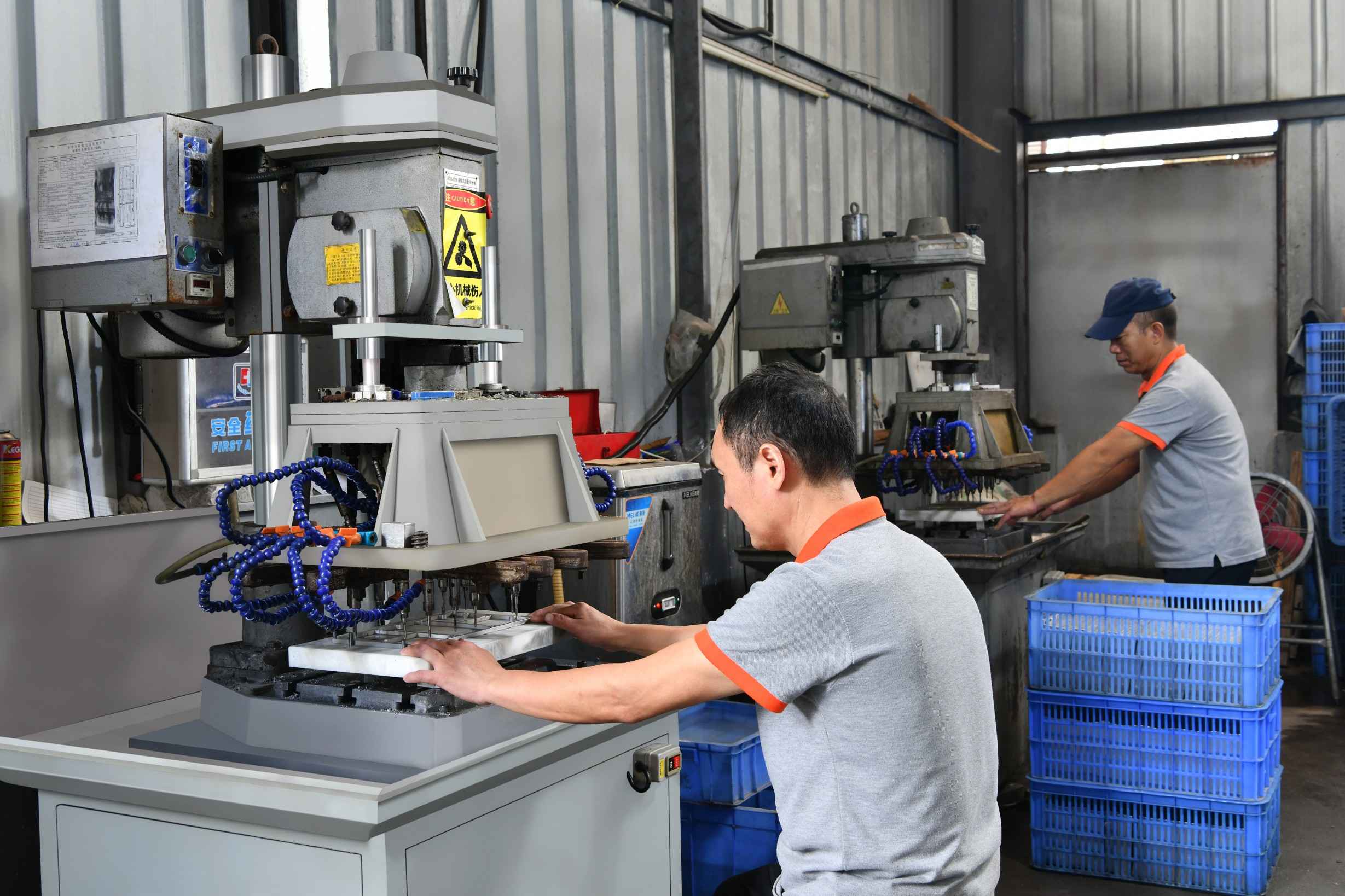 Tapping Machine